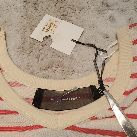 Code X Mode Red & Off White Terry Crop Top With Puff Sleeves Size M NWT - Picture 3 of 6